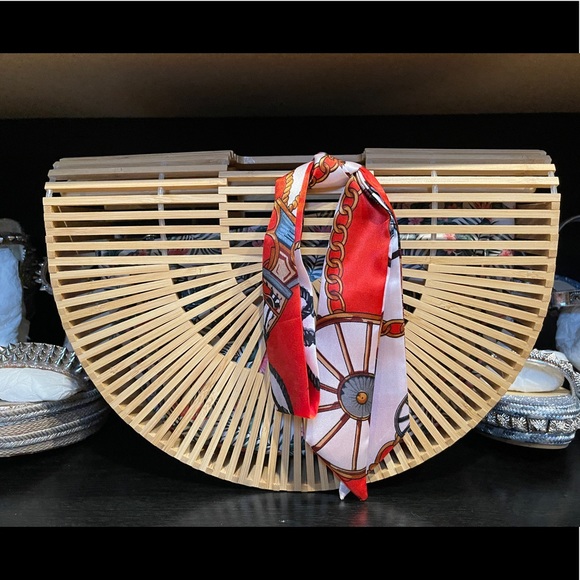 Women's Bamboo Handbag - Picture 8 of 14